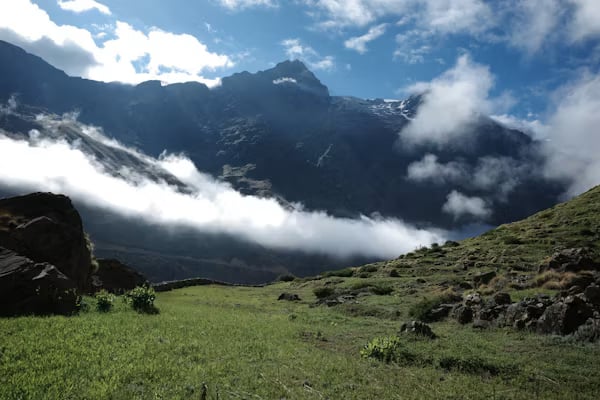 Uttarakhand — Sacred shrines and Himalayan landscapes of Devbhumi