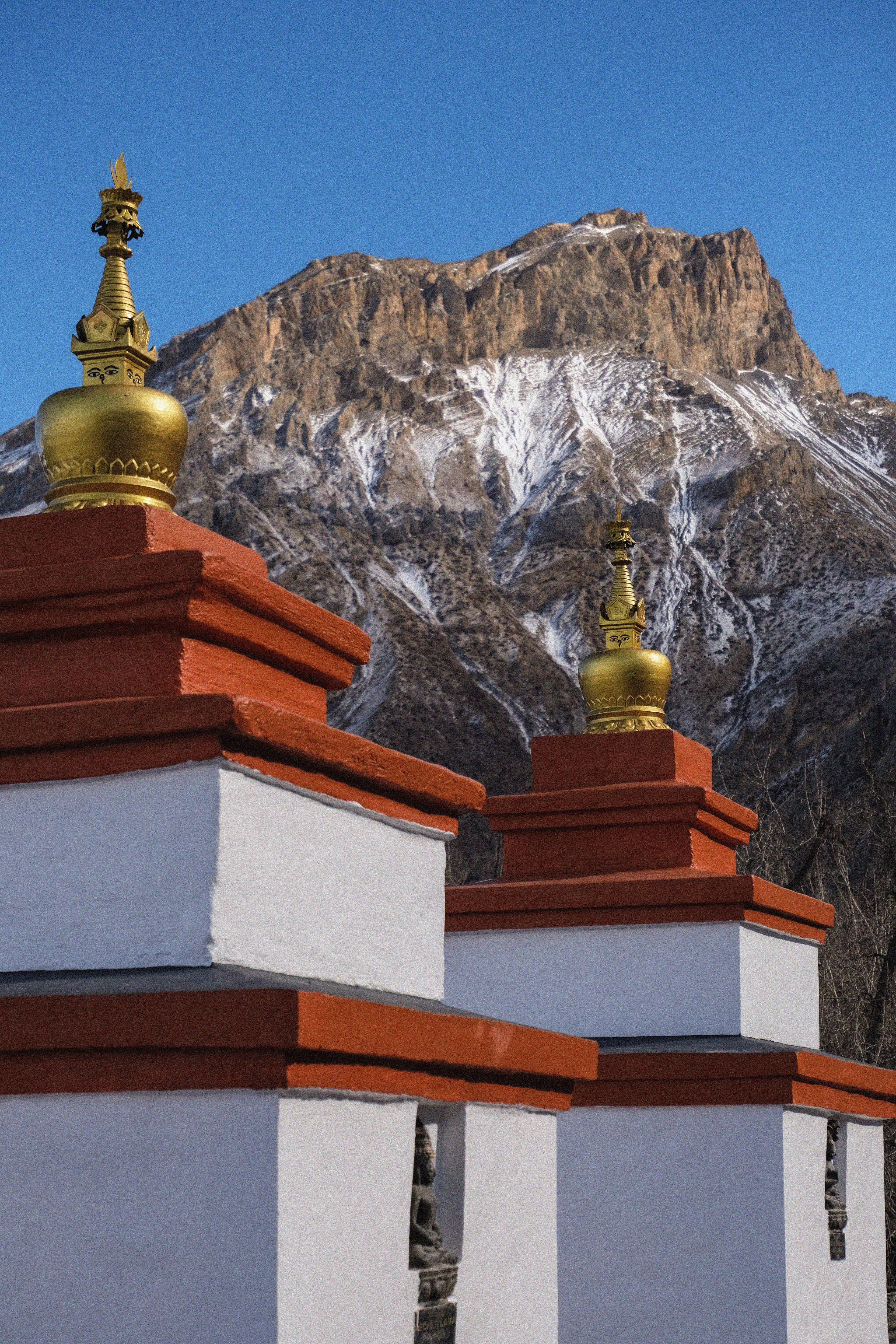 High-altitude Himalayan pilgrimage route to Muktinath Temple